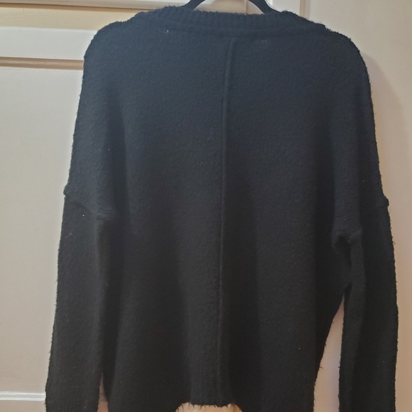 Lilyful Women's Drop Shoulder Sleeve Sweater - Picture 4 of 8